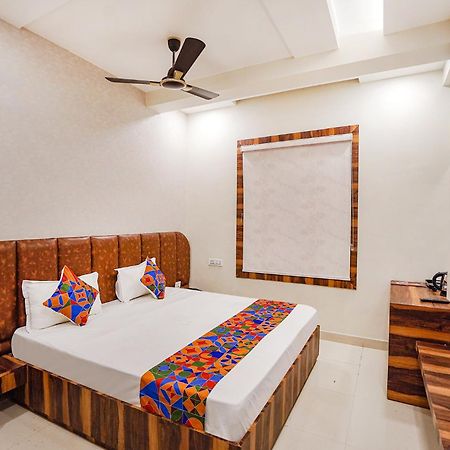 Faithfulganj Fabhotel Ts Inn מראה חיצוני תמונה